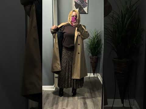 #fashionover40 #attheendoftheday #ootd #grwm #coach #tahari ๐