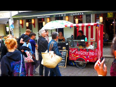 Handmade Sausages served on a Bicycle | Street Food in Berlin Germany