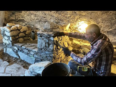 Ep. 90 – Lavori in Baita nelle Alpi – Costruisco camino in pietra e altri lavori