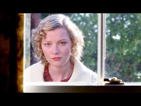 男子移居多年重回小镇，却巧合重逢曾经青梅竹马，可惜俩人都已被生活所困！【光影】