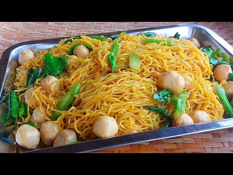 ผัดหมี่เหลือง เครื่องแน่นๆ ผัดวิธีนี้ไม่ติดกระทะ เส้นเหนียวนุ่มไม่พันกัน ใครผัดไม่เป็นลองวิธีนี้ดู