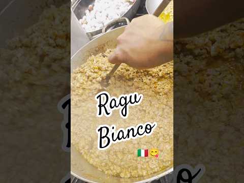 Ragรน Bianco | White Ragรน #shorts #food #cooking #viral #trending #italianfood #yt @DiwasCucina