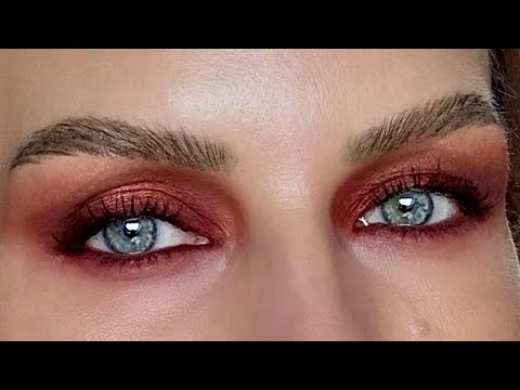 How to wear Bright Eyeshadow at any age : Copper Colours (Portrait View)