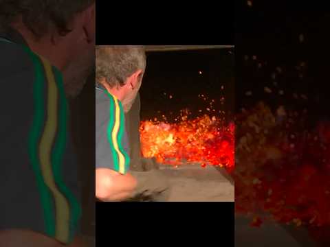 Since 1391: Lighting a 600-Year-Old Oven in Altamura 🔥