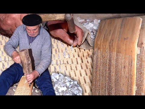 TRILLO artesanal con más de 1000 piedras de SÍLEX. Apero agrícola para separar el TRIGO de la paja