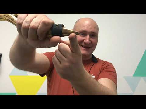 Как извлекать звук на саксофоне.