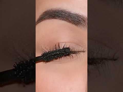This Mascara Hack Gives You the BIGGEST Lashes WOW!! 😱