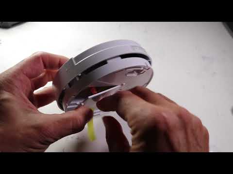 Cleaning a Kidde Photoelectric Smoke Alarm (The Right Way)