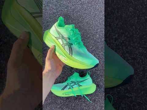 Megablast Mayhem ❇️I finally got to try these! I want a pair. a less boaty, more energetic SB2