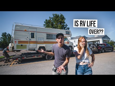 Is This the End of RV Life?? - Back to Our Vintage Camper... But We Have a HUGE Problem! 😭