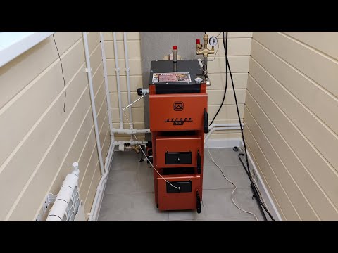Твердотопливнй котёл отопления. Растопка, запуск, дымоход, рассказываю для заказчика и для вас