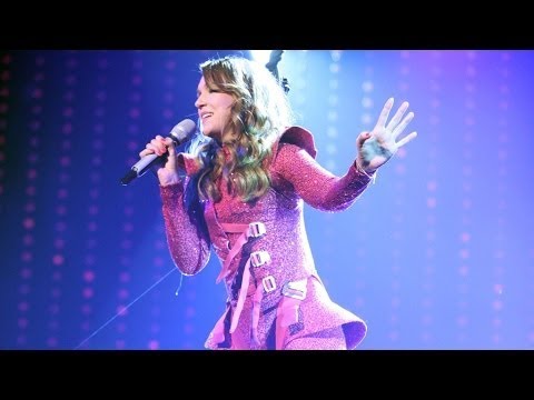 Kebekus parody Helene Fischer: Atemlos - The German Comedy Award