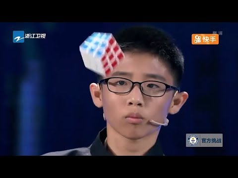 魔方天才阙剑宇5分钟“极限”抛接复原3个魔方 花式玩魔方秀翻全场 创造世界吉尼斯记录！《中国梦想秀》第十季 第一期 花絮 20180225 [浙江卫视官方HD]