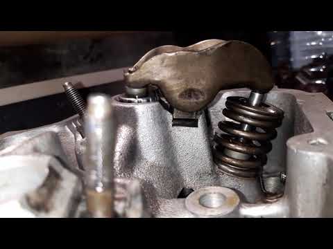 Detailed overview of Adjusting the working stroke of the hydraulic compensator!