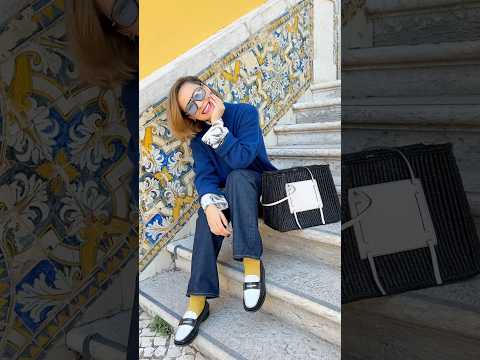 Day 2 of styling the same jeans different ways 🔹 All the links are on my LTK shop #howtostylejeans