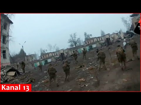 Operation by Colombian volunteers to clear the city of Kupiansk of Russians -  real combat footage