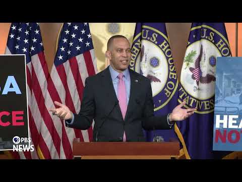 WATCH: Jeffries holds news conference as DHS shutdown weighs on airport wait times