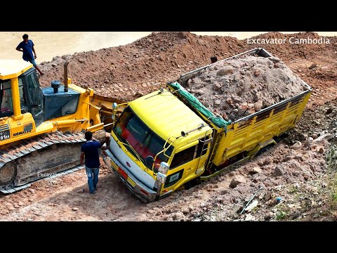 5TON Truck Stuck Recovery By Techniques Komatsu Dozer - Dozer Pushing Connect 100% And Truck Unload