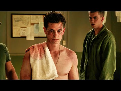 起初被欺负的胆小鬼，最后却成为了整场战争最大的英雄，太伟大了，83万人打出8.7高分，21分钟看完2016年真实事件改编传记电影《血战钢锯岭》