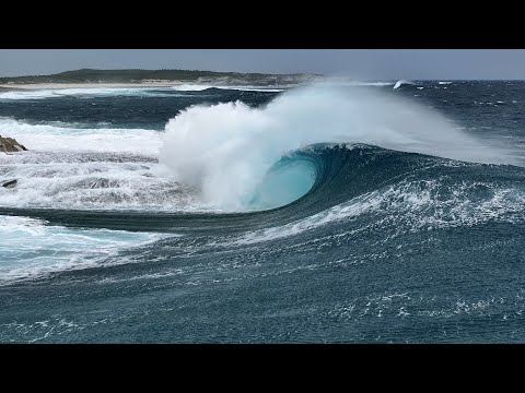 Big Swell HITS the Island