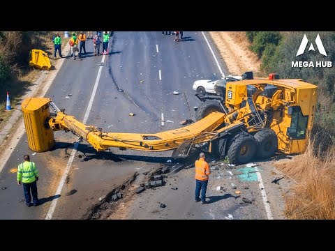 Dangerous Idiots Fastest Truck & Heavy Equipment Fails | Extreme Oversized Truck Transport #30