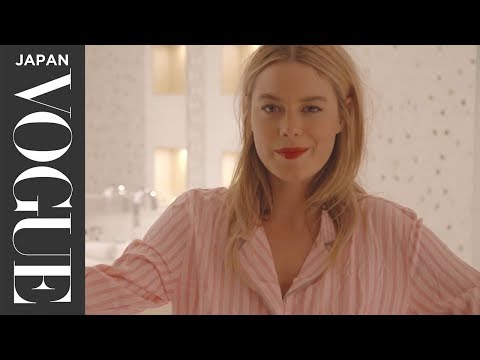 カミーユ・ロウに学ぶ、セクシーなフランス語。| VOGUE JAPAN