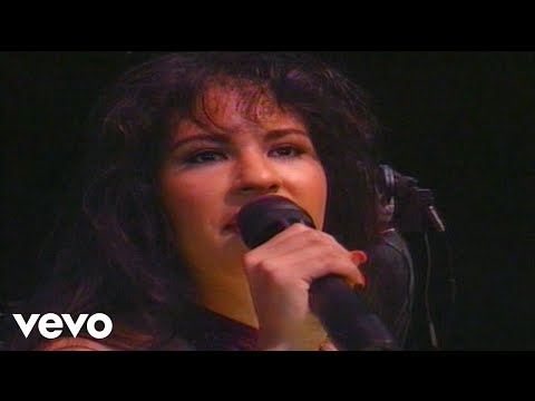 Selena - Como La Flor (Live From Astrodome)