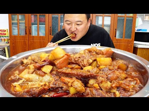 🔥【牛腩饭真香预警】十斤牛腩Duang到弹牙！软嫩Q弹入口化，肉汁拌饭香懵了！