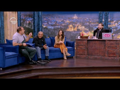 ავტომანქანების ხელოსანი მამა-შვილი ღამის შოუში