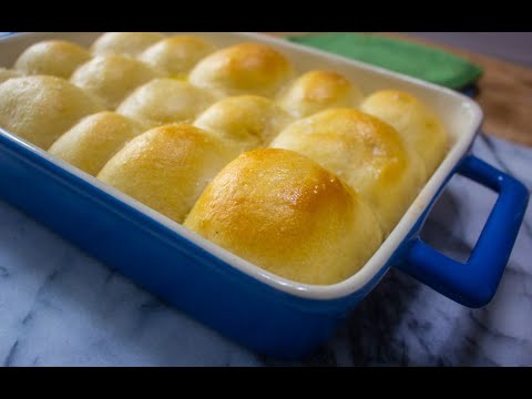 Fluffy Homemade Dinner Rolls