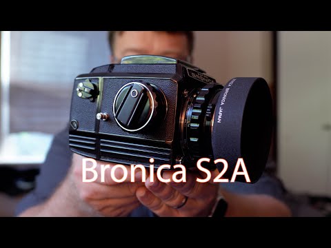 Zenza Bronica S2A: Medium Format Photography with Lomography 400