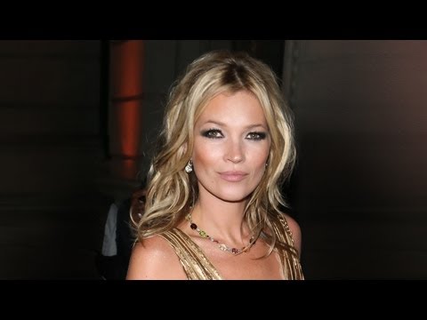 Charlotte Tilbury's Makeup Masterclass: How to get the Kate Moss look | NET-A-PORTER