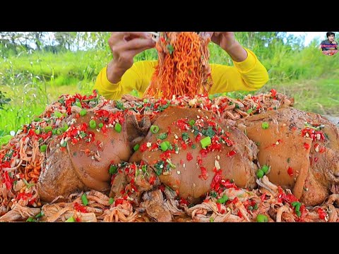 บะหมี่เผ็ดขาหมูฉีกจิ้มซีฟู๊ดแกล้มผักสุดแซ่บคักอีหลีครับพี่น้องMUKBANG EATING SHOW#โก้อีสานพาแดก 