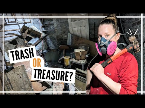 Day ONE in our 120 Year Old House a.k.a. paying for "sight unseen" 🏠 (ep. 1)