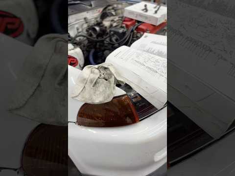 Rainy day at the shop 🌧️✨•#cartimewithhenry #diymechanic #egcivic #honda #vtec #chinesefootball