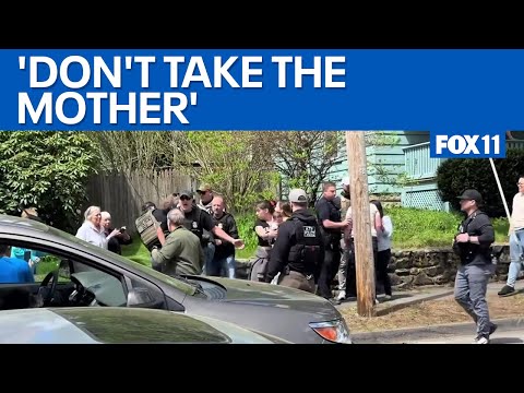 Neighbors chant, pray as they try to stop ICE from detaining mother | FOX 11 LA