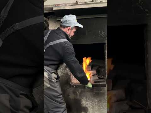 Master Blacksmith Forging a Stunning Knife from Raw Iron! 🔥🗡️