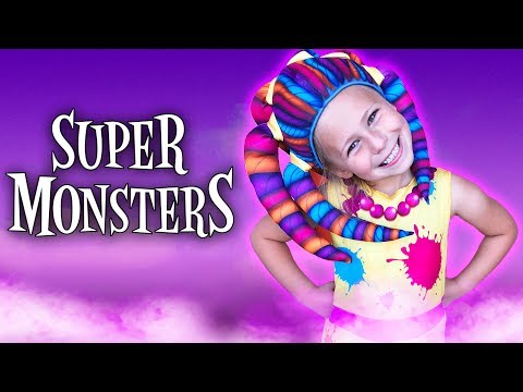 SUPER MONSTERS Pretend Play with Surprise Toys and New Halloween Costume from Super Monsters
