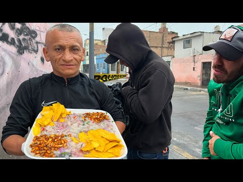 🔥 Probamos EL REAL CEVICHE CALLEJERO en un BARRIO PICANTE | DiloNomás Ft. @EnElLlauca