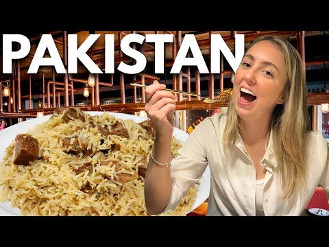 We Tried Hyderabad's Famous Beef Pulao (and ended up in hospital) 🇵🇰