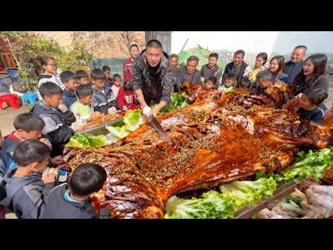 徐州沛县爆火烤全羊，当年的一家三口再赴约，兄妹已长大仍惦记这口鲜香#麦总去哪吃