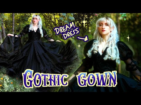 I made the gothic princess gown of my dreams ✨🦇
