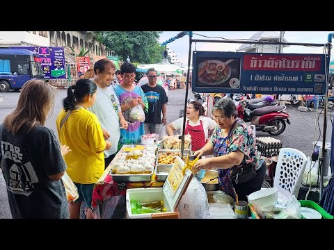 She Grew Up Helping Her Mother Cook - $1.20 Fried Rice Feeds Hundreds of Hungry Commuters