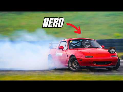 BeamNG Nerd Builds (And Crashes) His First Drift Car