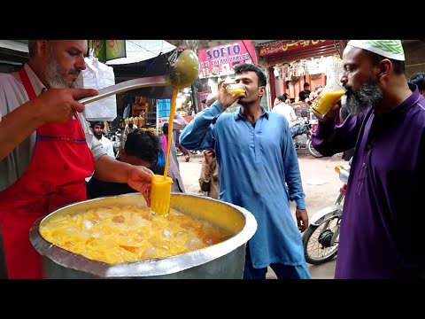 Amazing Food at Street | Pakistan Food Street | Street Food Karachi