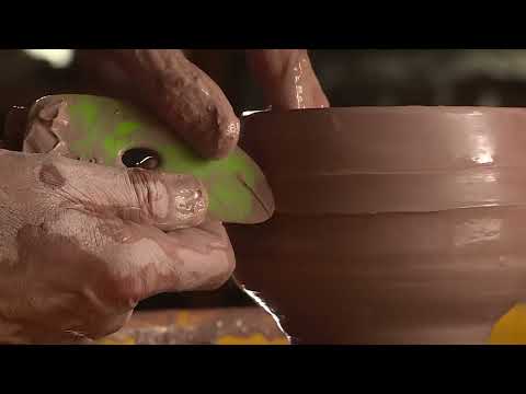 Phil Rogers 'Drawing in the Air' feature ceramics documentary