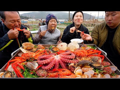 Refreshing Seafood Soup with Octopus, Monkfish, Crab & Minari - Mukbang eating show