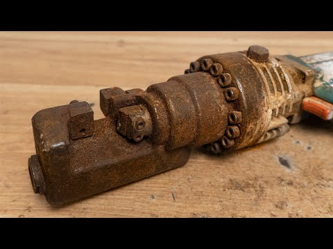 Cordless Rebar Cutter Restoration | Makita SC160DRA