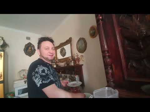 Он спел песню варенникам ! Иван Рыбников колдует на кухне .Элла Австралия . Советская чебуречная