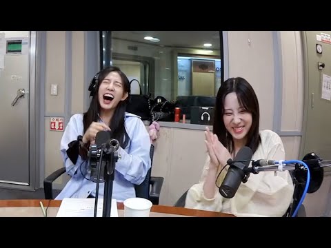 넥타이에 팬티만 입어요?